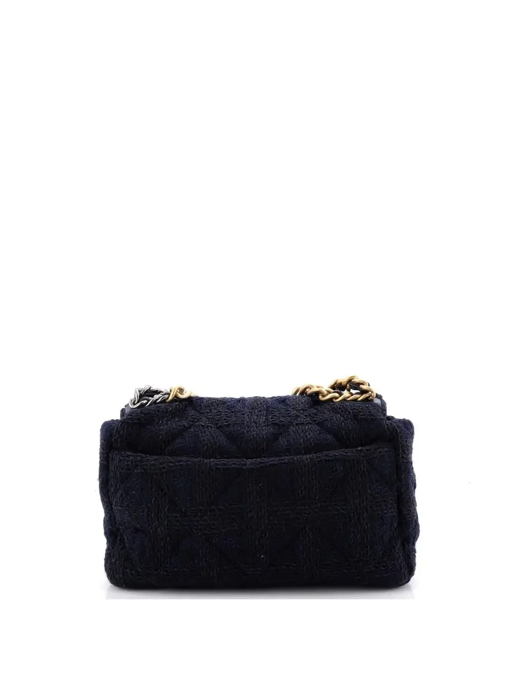 CHANEL elevate your